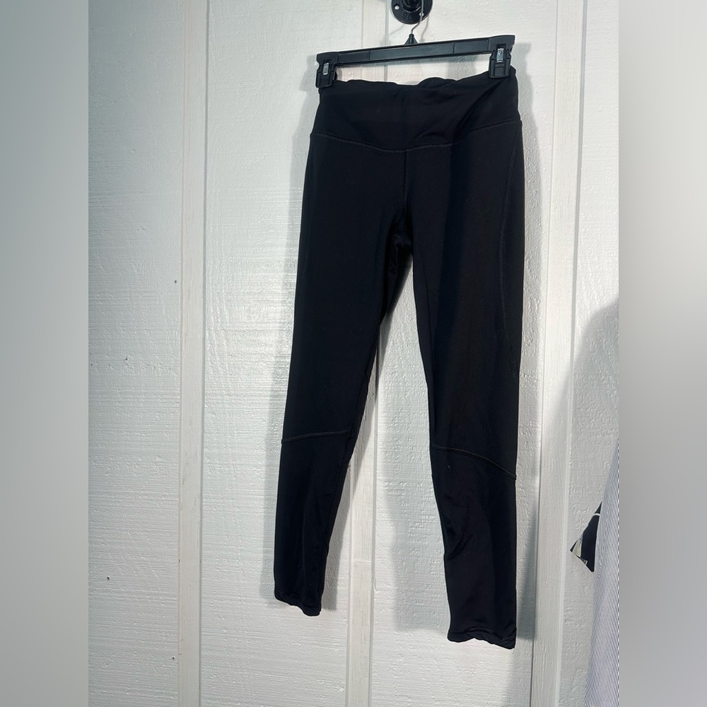 Victorias Secret Sport Black  Knockout Medium Rise Tight Legging Size Small EUC